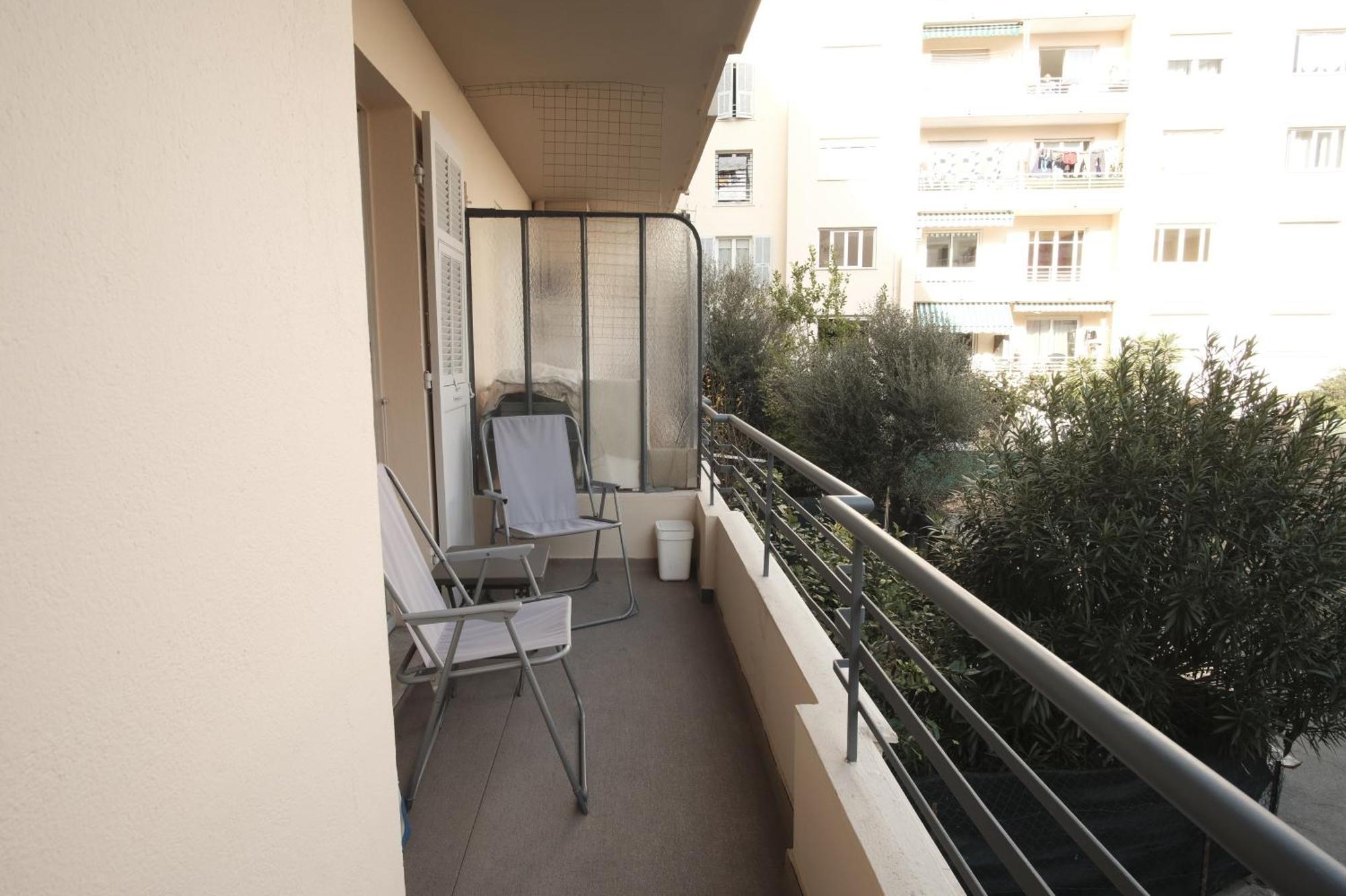 Charming Ac 2-Bedroom Apartment Antibes City Center Family, Couples Friendly المظهر الخارجي الصورة